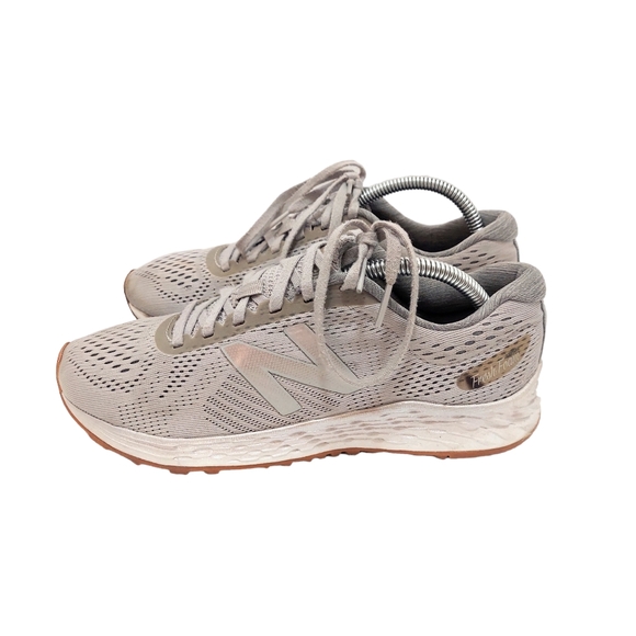 New Balance Arishi Fresh Foam Gray Running Sneakers Women's Size 7 - Picture 5 of 11
